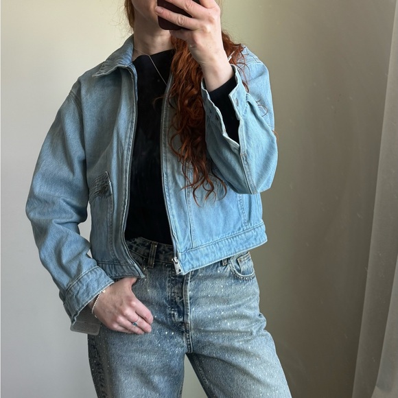 Levi’s Women’s Western Zip-Front Denim Bomber Jacket Light Wash Size M - Picture 7 of 8